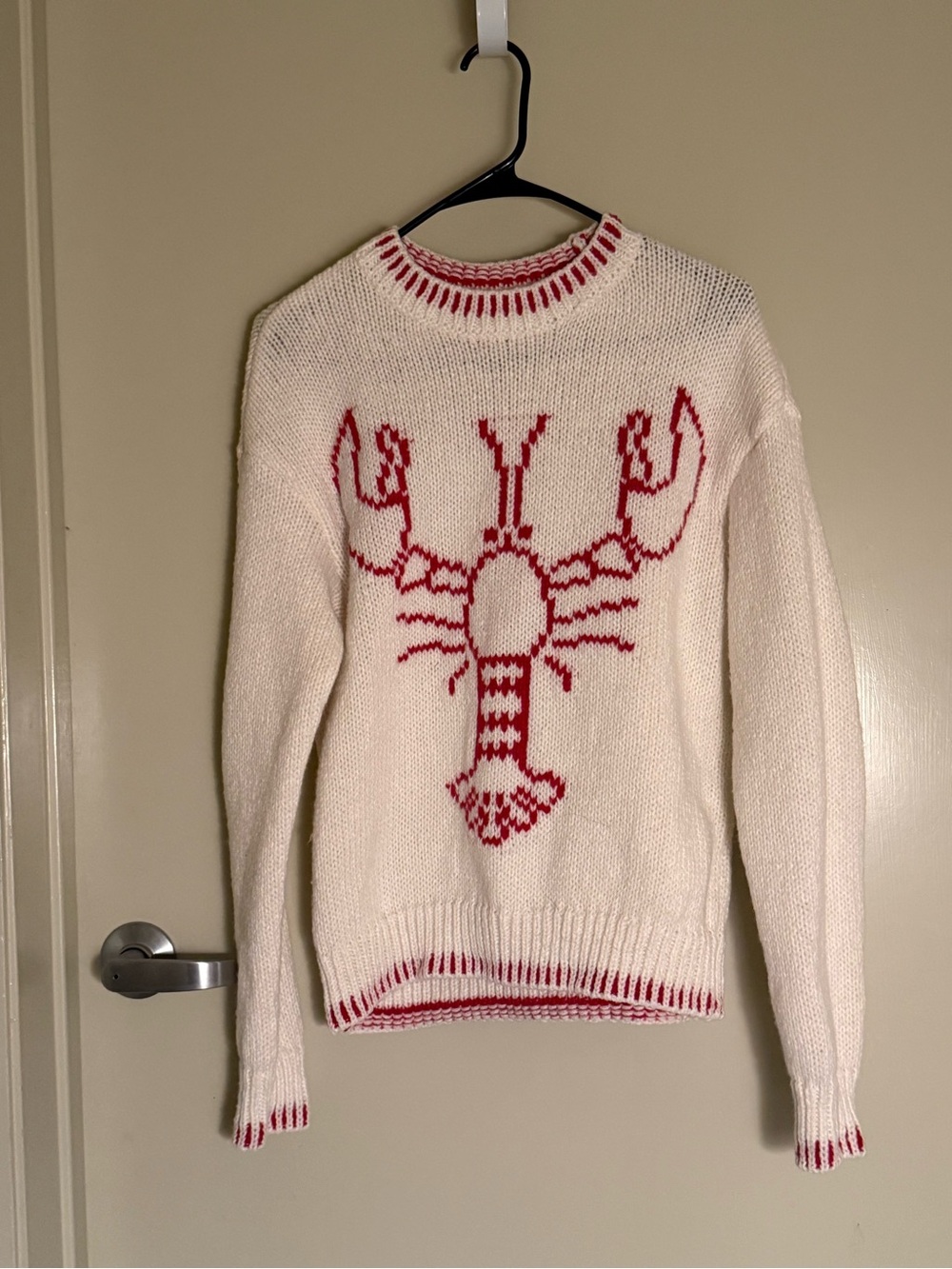 Cream & Red Lobster Crewneck Sweater - Women